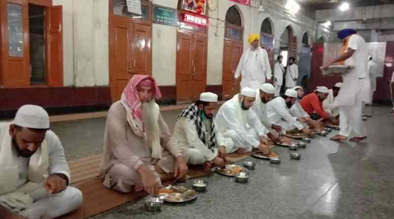 मुसलमानों ने Golden Temple के लिए दान किया 330 क्विंटल गेहूं, नफरतियों को लगी मिर्ची