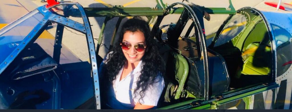https://twitter.com/girlpilot_
