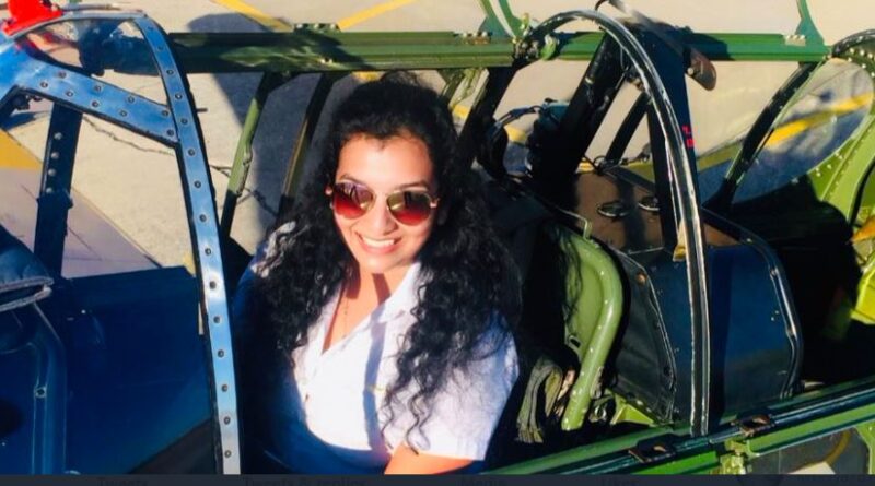 https://twitter.com/girlpilot_