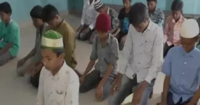 Karnataka: Principal suspended for allowing students to offer Namaz in school, no action against Hindu organizations creating ruckus