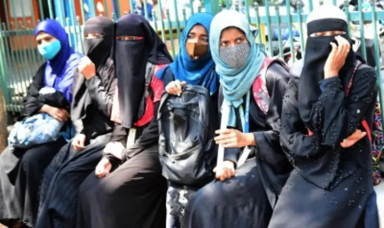 Aligarh College bans entry of girls in Hijab