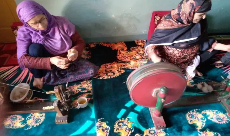 Meet the women of Kashmir who have kept the 'Yander' tradition alive even after suffering hardships