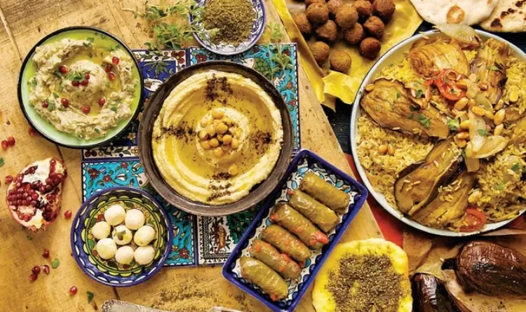 Palestinians displaced by Israeli attacks never leave their favorite dishes in Ramadan