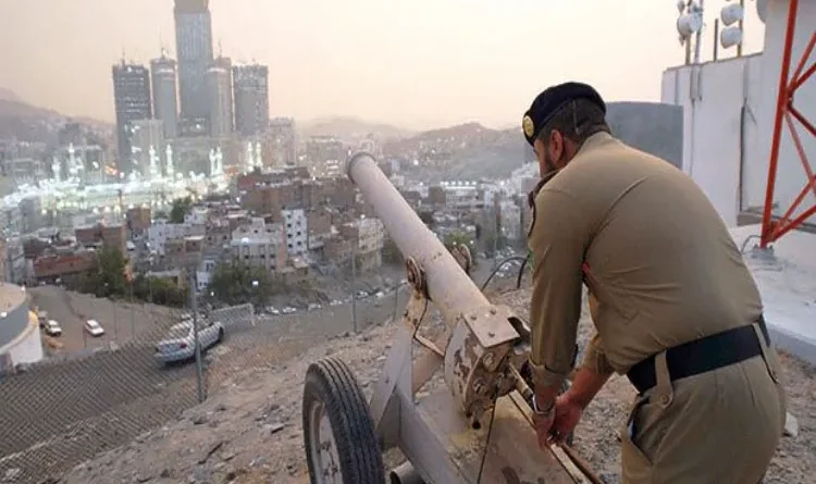 Why is the thundering cannon in Mecca silent for eight years at the time of Iftari in Ramadan?