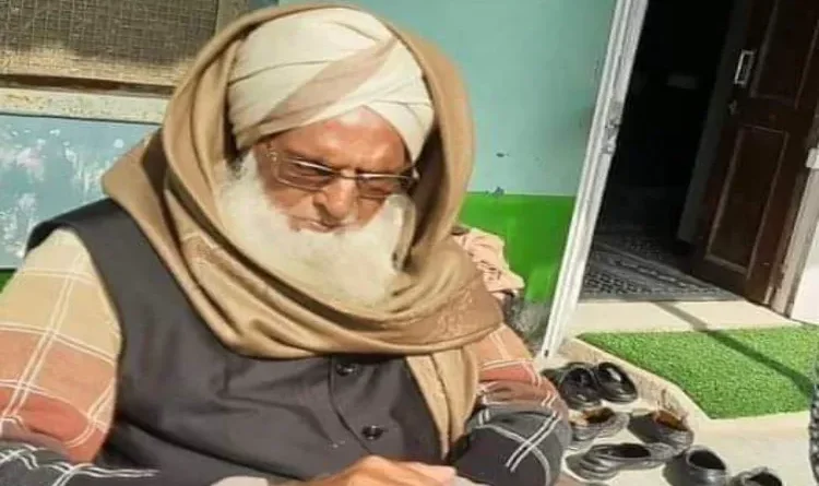 Maulana Isaac Utawadi, the country's famous Islamic scholar, who was famous for Sheikhul Hadith, said goodbye to the world