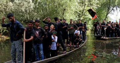 See in pictures, Muharram procession took out in the interiors of Dal Lake