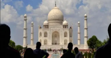 Supreme Court order - Remove all business within 500 meters of Taj Mahal
