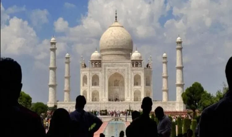 Supreme Court order - Remove all business within 500 meters of Taj Mahal