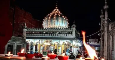 Delhi: Nizamuddin Dargah, the place of religious confluence, also illuminated in Diwali