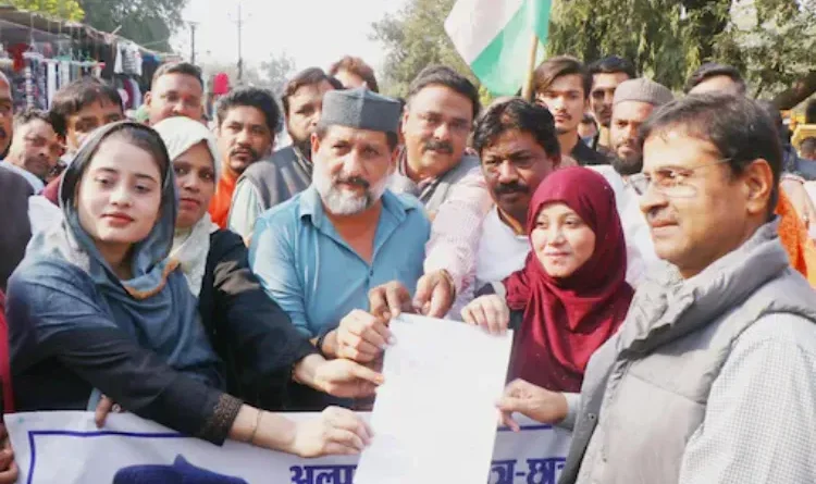 Rajya Bhavan siege in Bhopal in protest against stopping scholarship of minority students, Congress handed over memorandum and announced to fight from road to parliament