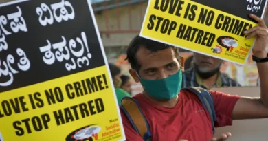 With the help of a few unsuccessful interfaith love marriages, fanatic Hindu organizations are increasing the 'love jihad controversy' in Karnataka.