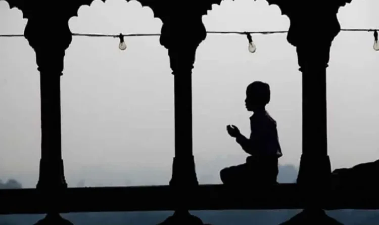 Meerut: Order for inquiry regarding 'namaz' in government school