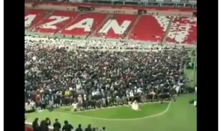 FIFA World Cup 2022: Namaz is being read in the football stadium, Qatar is being praised after the pictures go viral