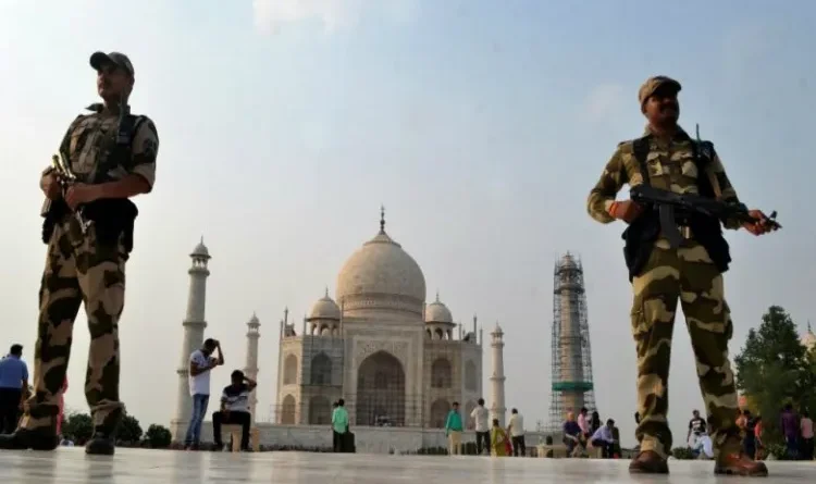 Video of offering Namaz in Taj Mahal goes viral! Archaeological Survey of India will investigate it