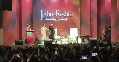 Javed Akhtar said in 'Urdu ki Eid' Jashn Rekhta, Urdu-Hindi are twin sisters