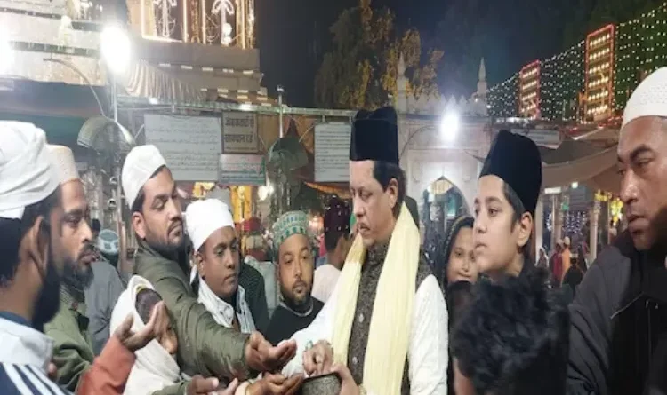 Sandalwood ceremony held at Ajmer Dargah, crowd gathered to take sandalwood