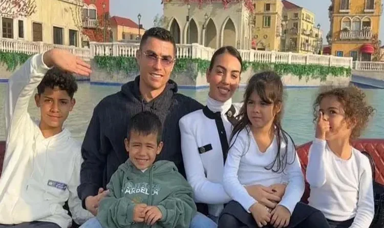 Ronaldo and Georgina had fun with children in Riyadh, said- What a beautiful city