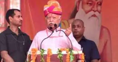 RSS chief Mohan Bhagwat is determined to make everyone a Hindu, said - everyone can worship whomever they want, but we are all Hindus