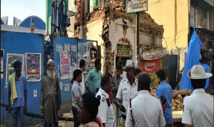 Part of Bengaluru's dargah demolished in vandalism, one laborer killed