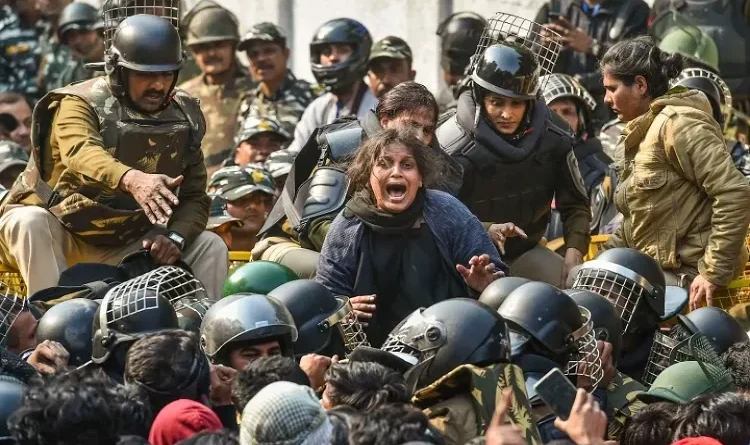 High Court slams Delhi Police, says excessive police force in Jamia during CAA protests is not appropriate