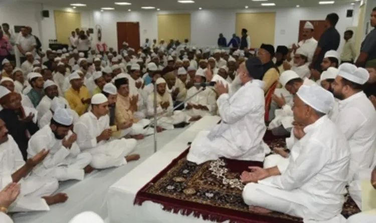 Nitish's feast-e-Iftar, many leaders of the Grand Alliance participated