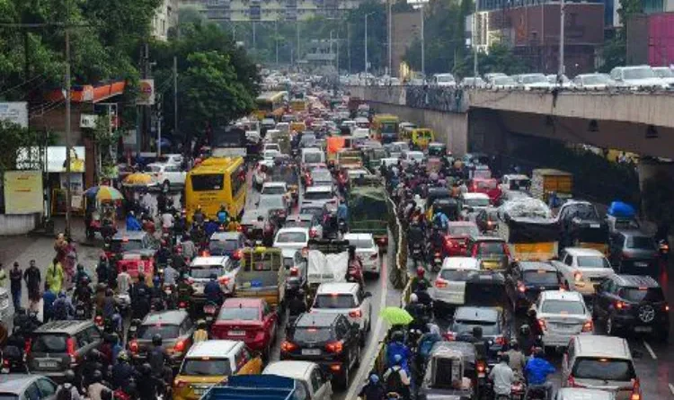 Jamaat-ul-Vida prayers: Traffic arrangements changed around Hyderabad's Char Minar