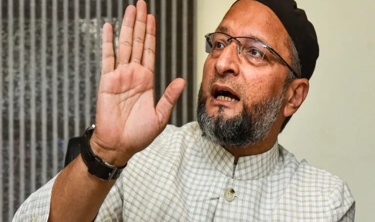 Owaisi blasts Sitharaman's statement on the country's Muslims in America