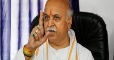 Another controversial statement by Praveen Togadia, said- Muslims are responsible for India's population record