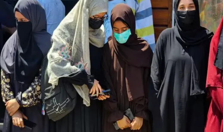 Jammu and Kashmir: Education Department's cleanliness on Abaya and Hijab in schools, said a big deal