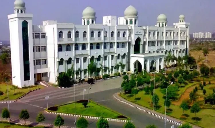 Big achievement of Maulana Azad National Urdu University, agreement signed with IIT Hyderabad