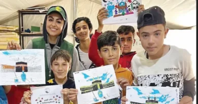 Saudi artist and photographer Nabeela Abuljdayal is sharing her art with the children of the refugee camp