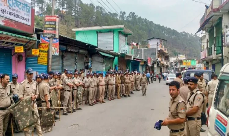 Uttarkashi: Muslim community shops open amid police protection in Purola, most still closed