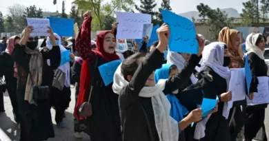 Why are the girl students of Afghanistan demanding the Taliban to open schools?