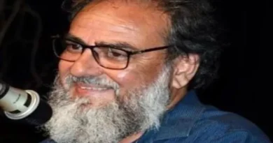 Mushtaq Ahmed Kak: Bollywood and Jammu and Kashmir are in shock due to his death.