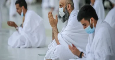 Who are the 10 companies providing facilities to those performing Umrah whose licenses were canceled by Saudi Arabia?