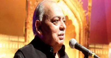 Famous poet Munawwar Rana, who said 'And my mother came to me', dies at the age of 72