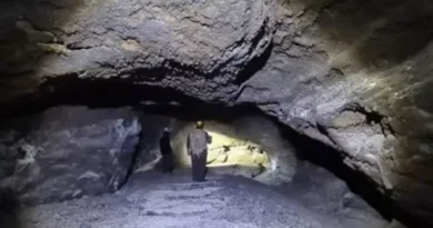 How long has Saudi Arabia discovered a long cave in Khyber?