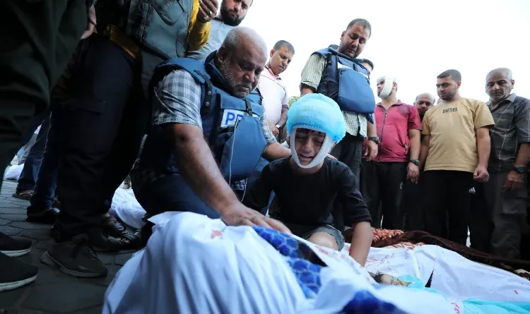 Gaza- Israel attack: Is it legal to bury the dead in stained cloth?