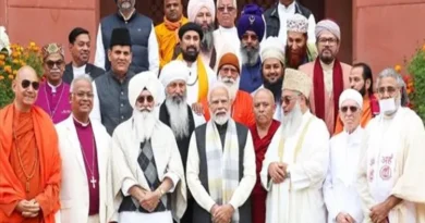 What is the meaning of Muslim leaders meeting PM Modi along with 23 religious leaders in Parliament?