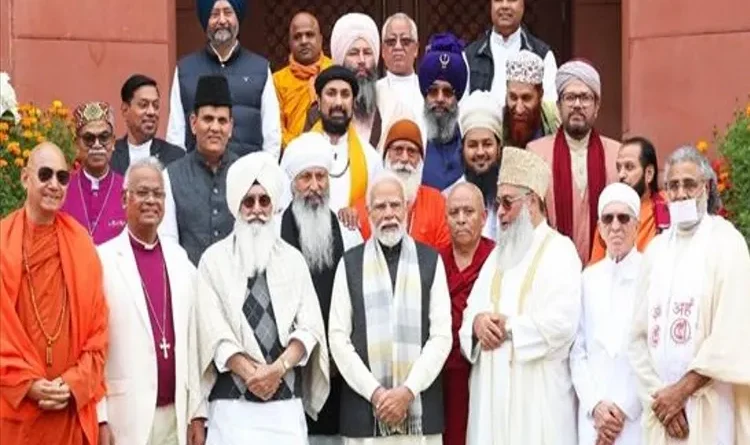 What is the meaning of Muslim leaders meeting PM Modi along with 23 religious leaders in Parliament?
