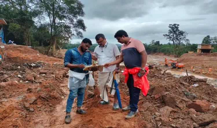 Jamiat Ulama-e-Hind's relief team active in Wayanad, Maulana Madani assured help