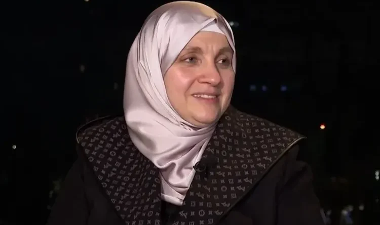 Who is Aisha al-Dabs, the first woman to join Syria's new government?