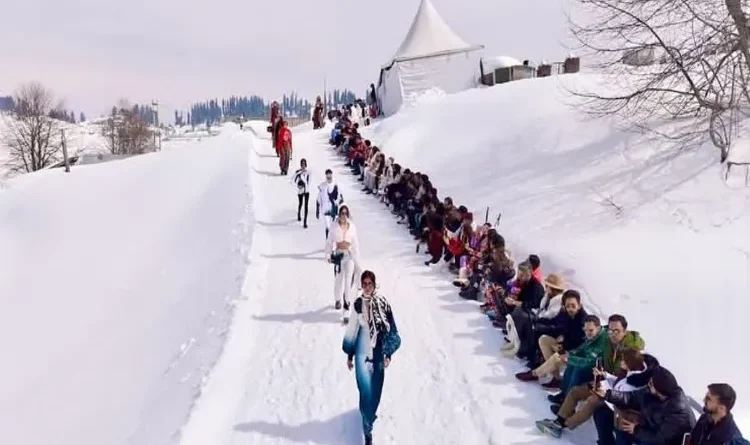 Fashion show in Ramzan! Uproar over the event in Gulmarg, Omar Abdullah summoned report