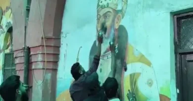 Know whose photo was blackened by Hindus mistaking it to be Aurangzeb, what happened next?