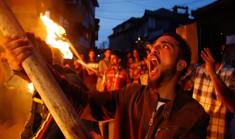 Are increasing attacks on Kashmiris weakening India's unity? An important report