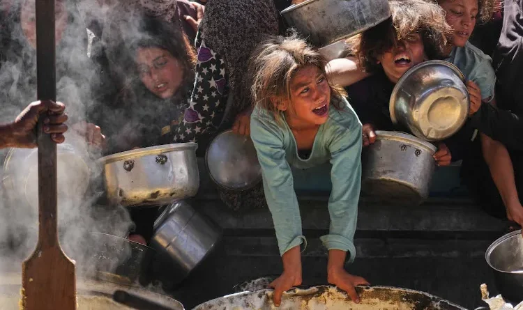 People are dying of hunger Israeli attacks intensify in Gaza amid Trump's warning, more than 100 killed, bombing in Yemen too