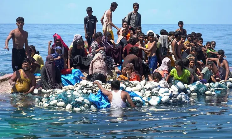 Rohingyas blindfolded, tied hands and feet and left in the sea: JIH raises serious questions