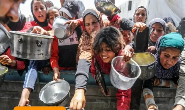 Hunger crisis in Gaza: 3,500 children die of hunger, 2.9 lakh at risk