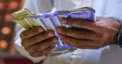 Rupee depreciation is a boon for NRIs: Golden opportunity to send money from UAE