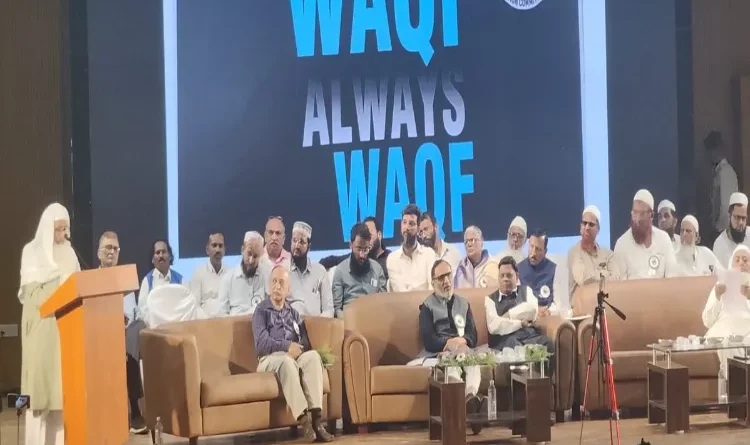 Muslim-Buddhist solidarity in Nagpur against Waqf Amendment Act, huge crowd gathered in interfaith conference